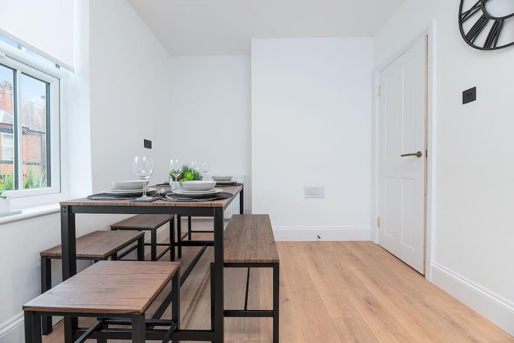 Apartamento Modern 2 Bed In Centre - Free Parking - 6 Guests *